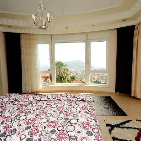 Emre Mustakil 2 Alanya
