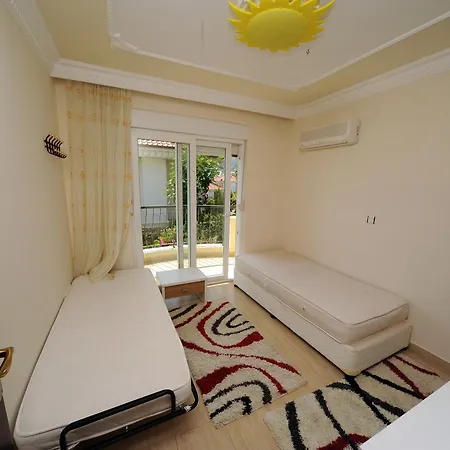 Emre Mustakil 2 Villa Alanya