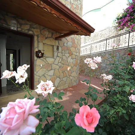 Emre Mustakil 2 Villa Alanya